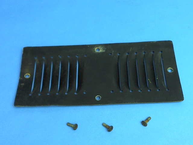 60-550089 Beechcraft - COVER - LOUVERED HEATER DUCT VENT